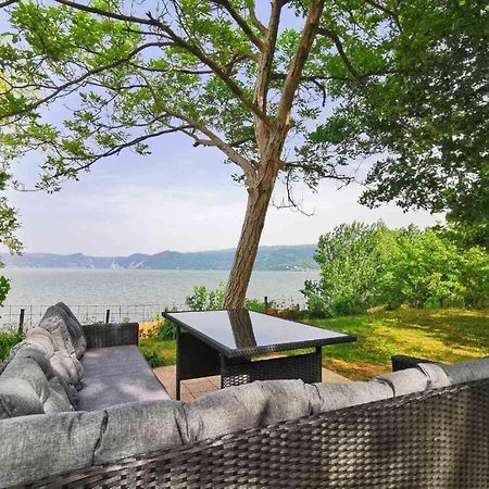 Hotel Kuca Za Odmor-Zelena Oaza Golubac Exterior foto