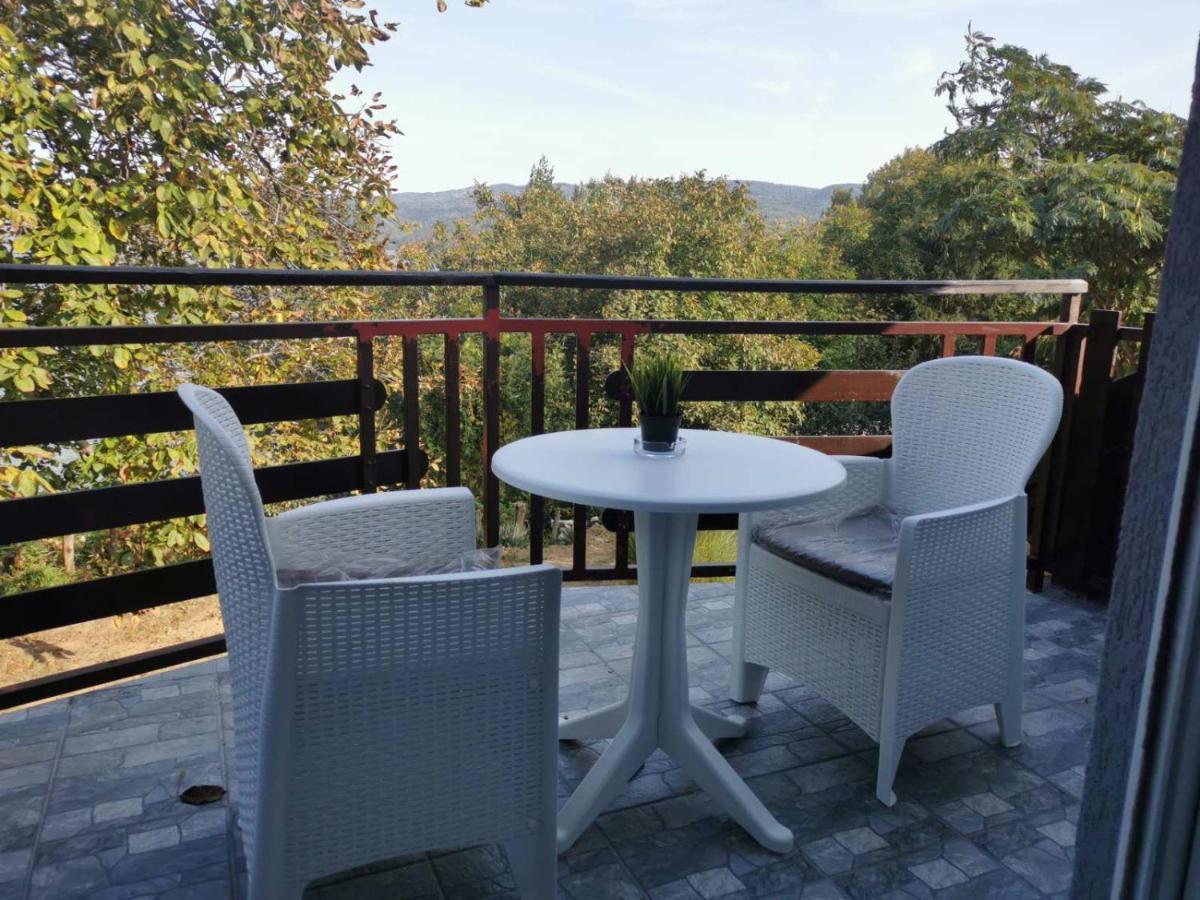Hotel Kuca Za Odmor-Zelena Oaza Golubac Exterior foto