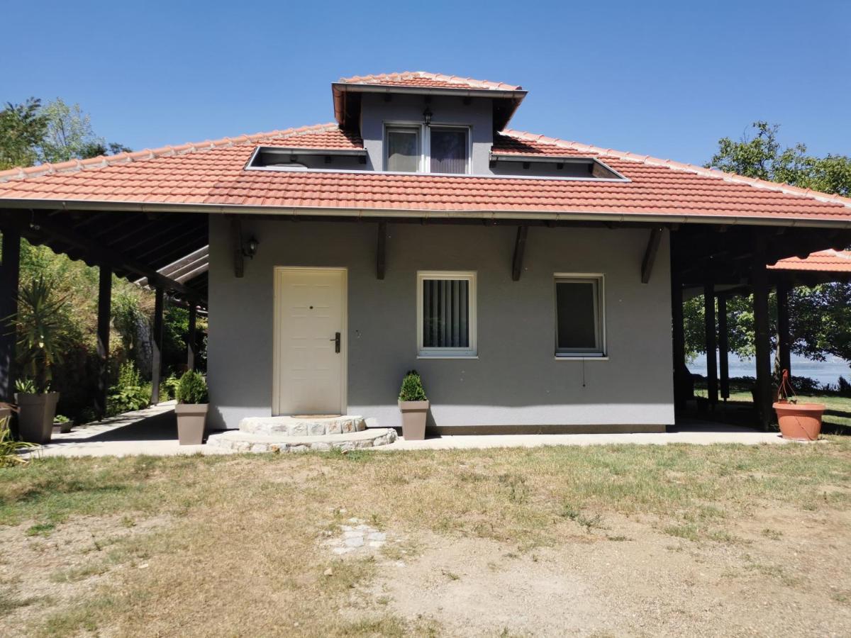 Hotel Kuca Za Odmor-Zelena Oaza Golubac Exterior foto
